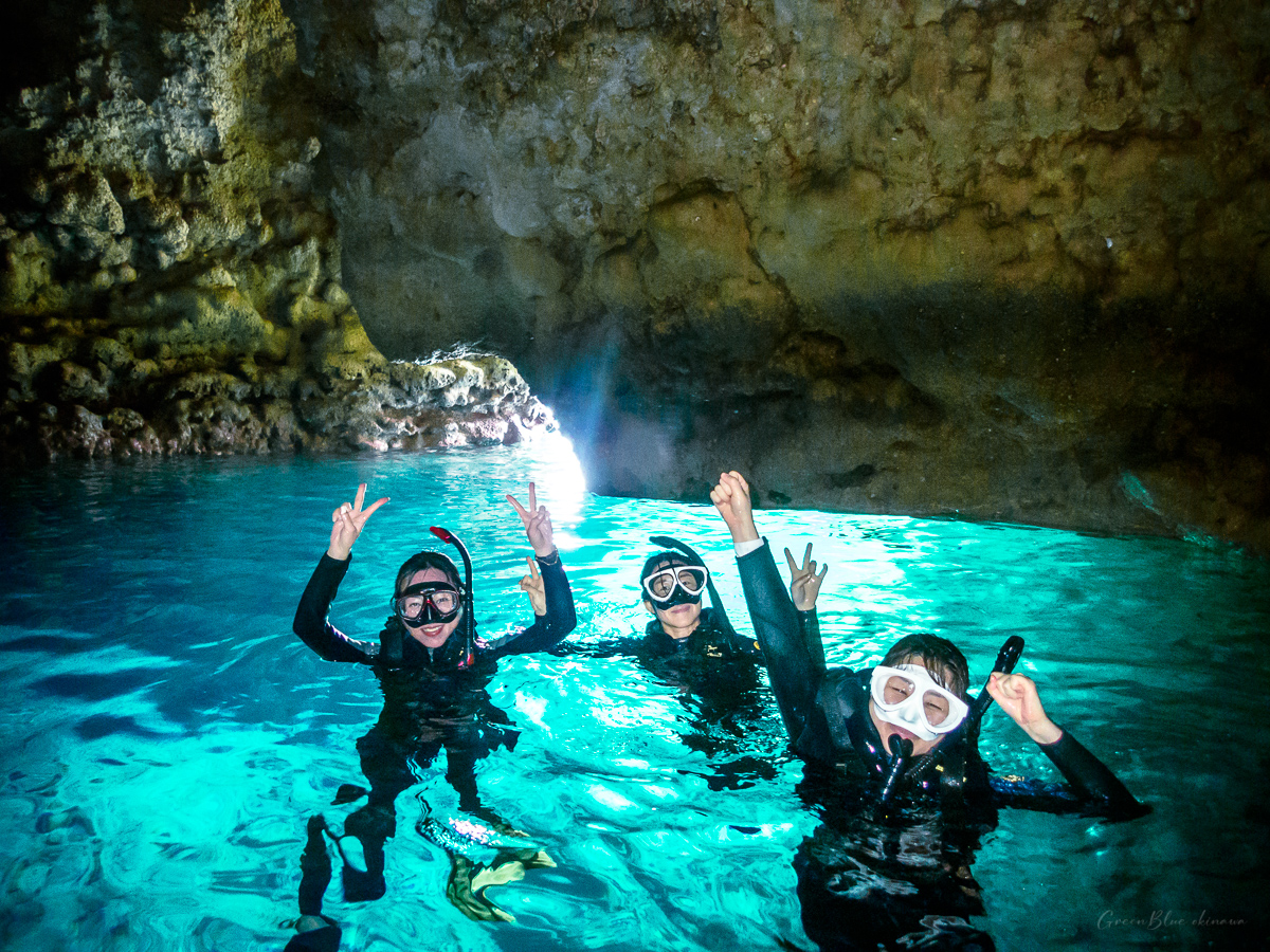 오키나와 푸른동굴 수면 포인트 스냅 촬영